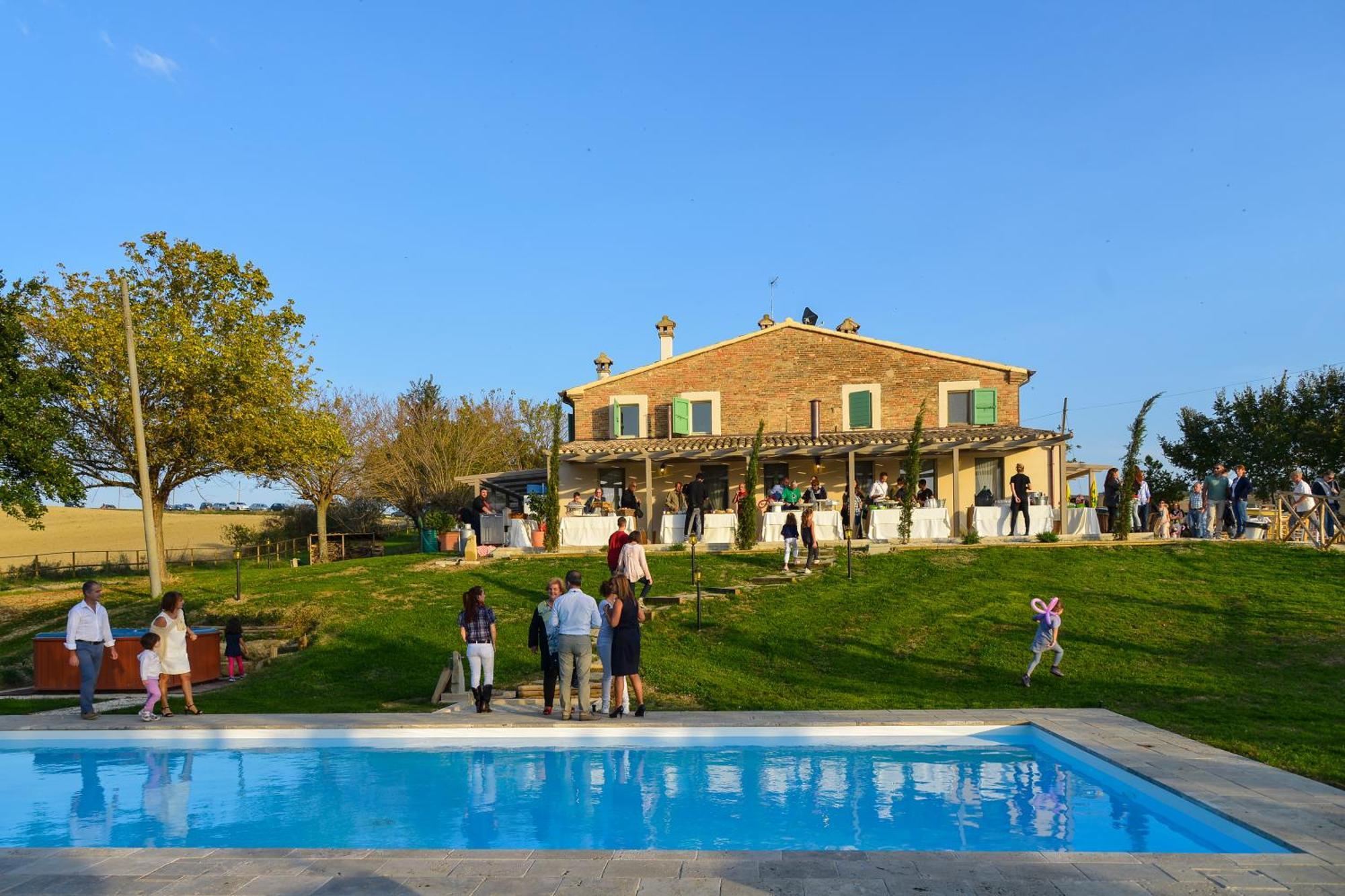Le Maracla Country House Iesi Luaran gambar