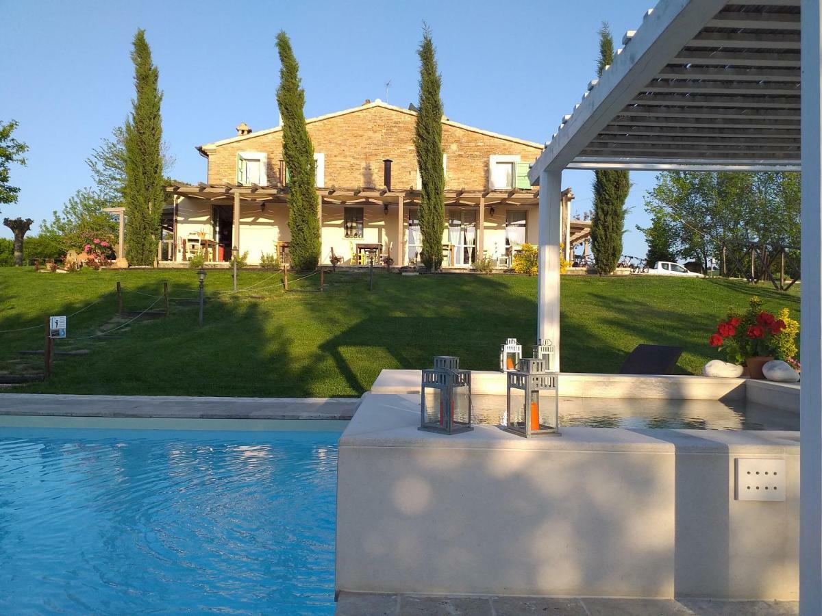 Le Maracla Country House Iesi Luaran gambar