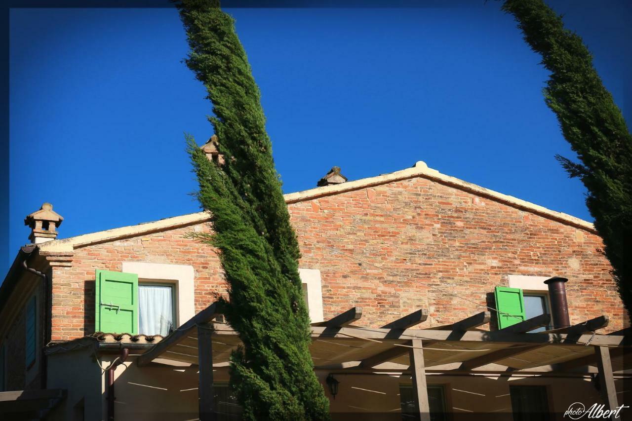 Le Maracla Country House Iesi Luaran gambar
