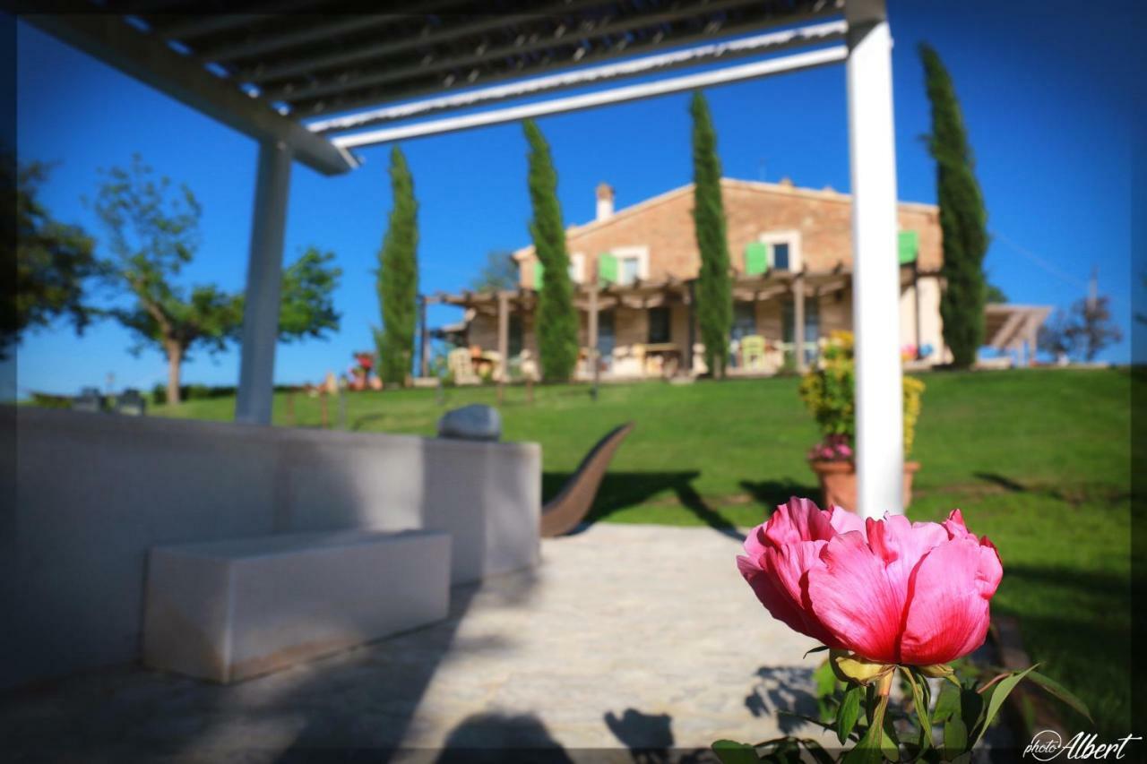 Le Maracla Country House Iesi Luaran gambar