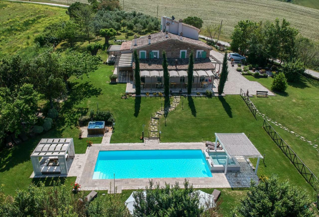 Le Maracla Country House Iesi Luaran gambar