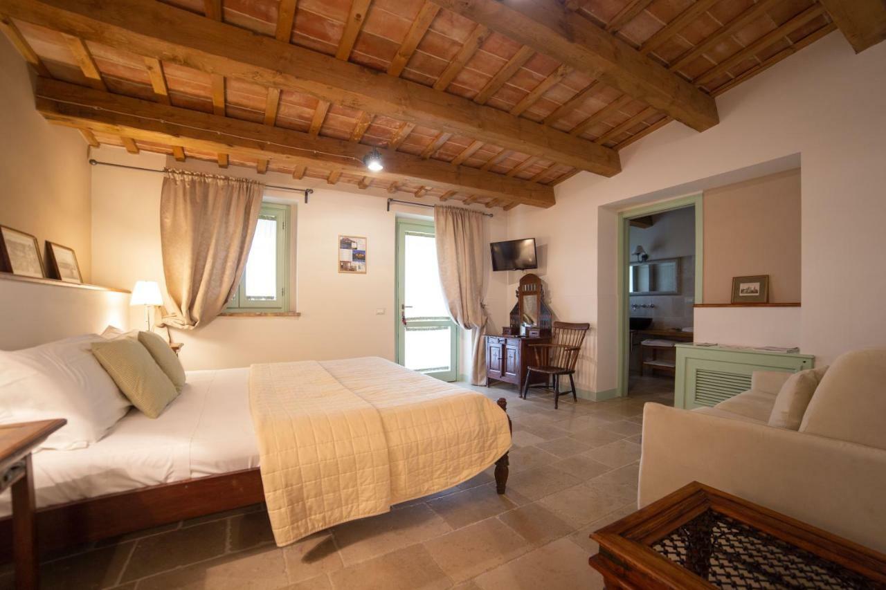Le Maracla Country House Iesi Luaran gambar